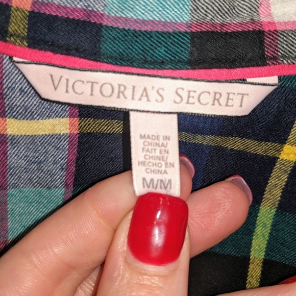 Victoria's Secret Tops - Victorias Secret Flannel Size Medium